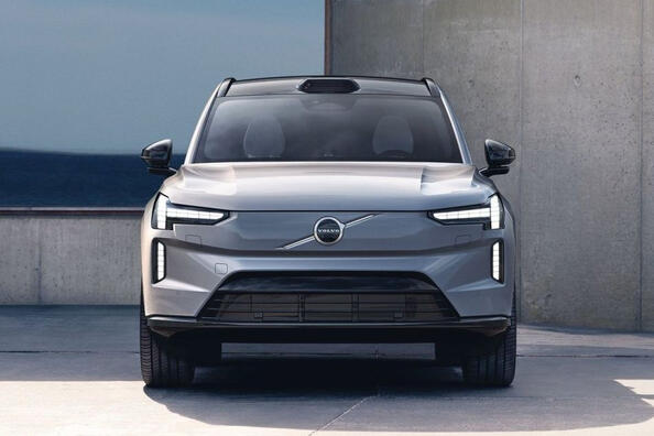 Обзор Volvo EX90: новый стандарт роскоши и безопасности