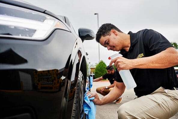 Советы по уходу за тюнингованным автомобилем: как сохранить внешний вид и характеристики