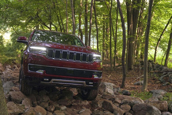 Обзор Jeep Wagoneer четвертого поколения