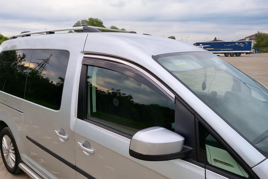 Volkswagen Caddy 2015-2020 гг. Ветровики с хромированным молдингом Niken Luxury (2 шт) Фото 3