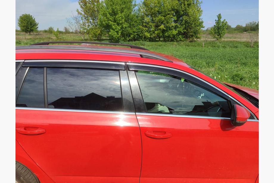 Ветровики с хромированным молдингом Niken Luxury (SW, 4 шт) Image