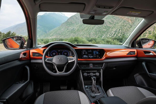 Обзор Volkswagen Taos: стильный и практичный кроссовер фото 6