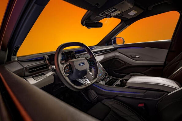 Обзор Ford Capri 2024: возрождение легенды в электрическом виде фото 6