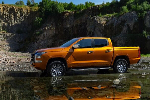 Обзор Mitsubishi L200: легендарный пикап в новом образе фото 3