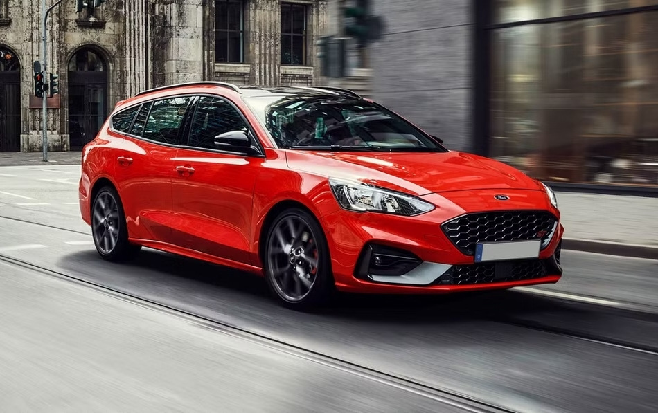 Обзор Ford Focus ST Wagon: рестайлинг четвертого поколения