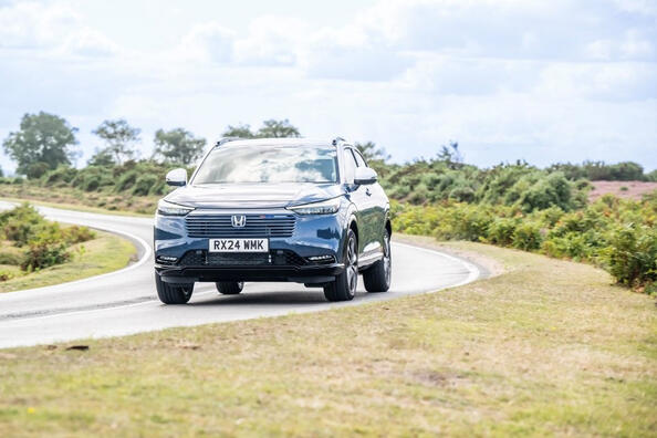 Обзор Honda HR-V 2024: обновленный кроссовер с экономичным мотором