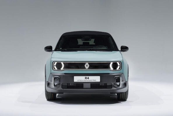 Обзор Renault 4 E-Tech: ностальгия в электрическом лице