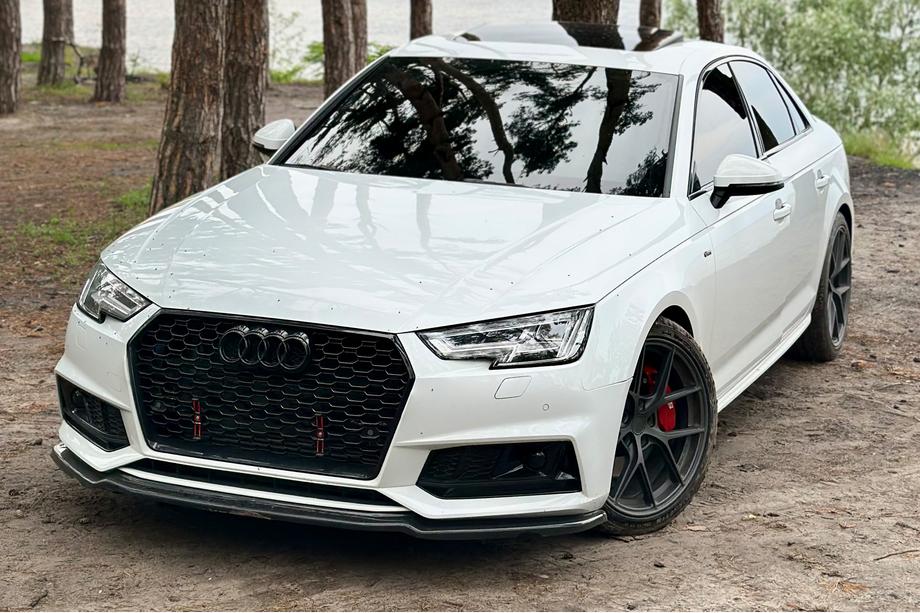 Audi A4 B9 2015-2024 гг. Передняя лип-накладка DPT V-1 (для S-Line, 2015-2019, черный глянец) Фото 1