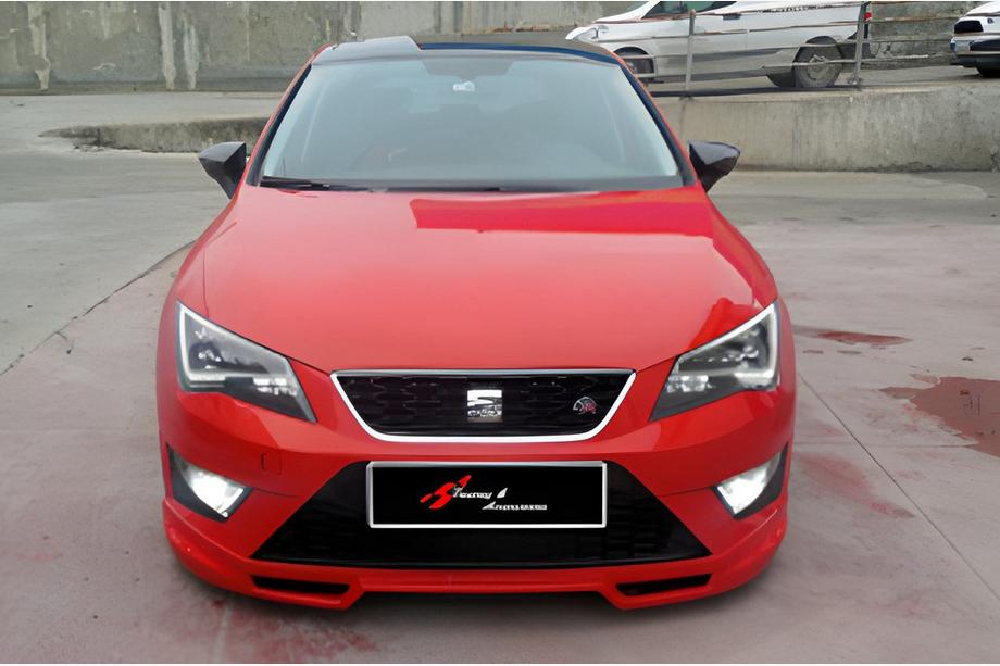 Seat Leon 2013-2020 гг. Передний лип DPT V-4 (2013-2016, Черный Глянец) Фото 1