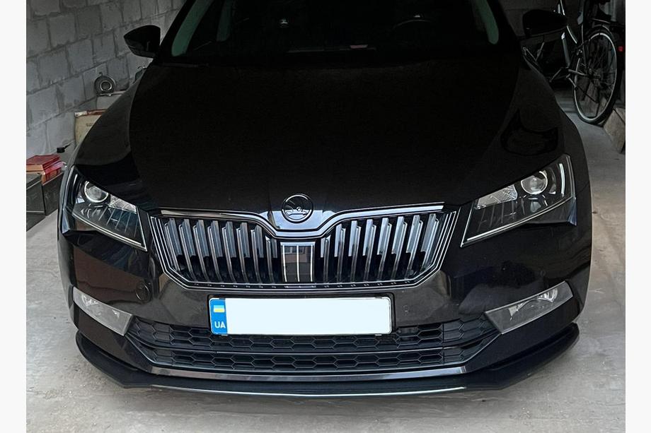 Skoda Superb 2015-2024 гг. Передний лип-спойлер DPT V-2 (2015-2020, Черный Глянец) Фото 12