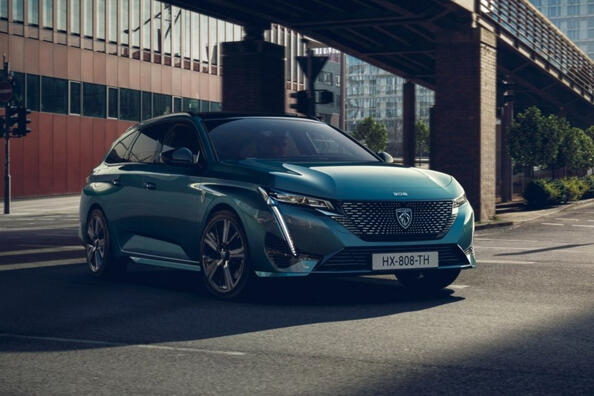 Обзор Peugeot 308 SW: стильный и практичный универсал фото 2