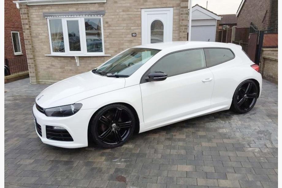 Volkswagen Scirocco 2008-2017 гг. Боковые Пороги DPT V-1 (Черный Глянец) Фото 3