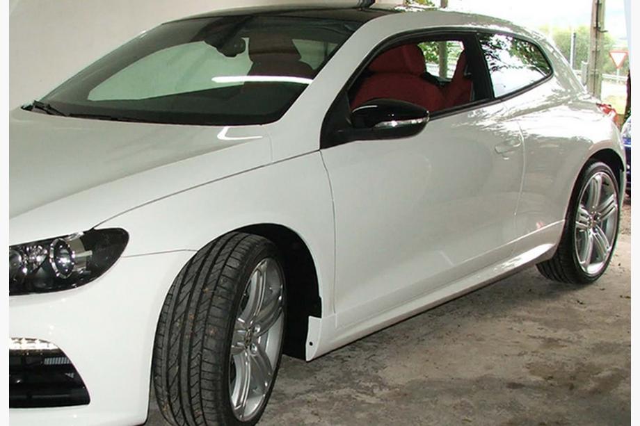 Volkswagen Scirocco 2008-2017 гг. Боковые Пороги DPT V-1 (Черный Глянец) Фото 4