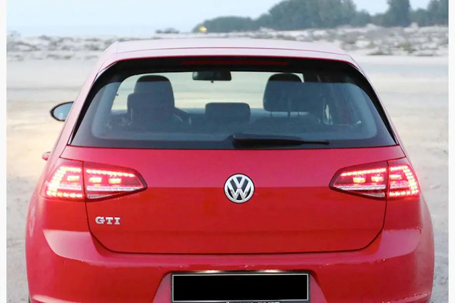 Volkswagen Golf 7/E-Golf 2012-2020 гг. Спойлер DPT V-1 (для GTI / R HB, черный глянец) Фото 4