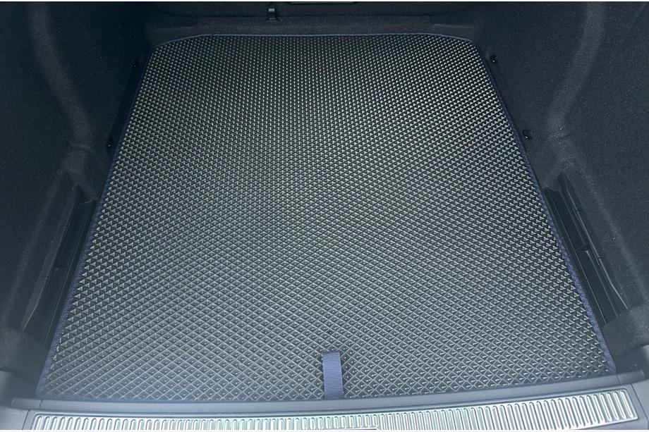 Skoda Superb 2015-2024 гг. Коврик багажника EVA (SW, Черный) Image