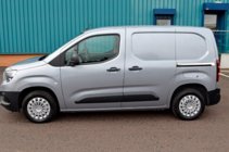 Citroen Berlingo/Multispace 2018- гг. Молдинги раздвижной двери нержавеющая сталь (2 шт.) фото 3