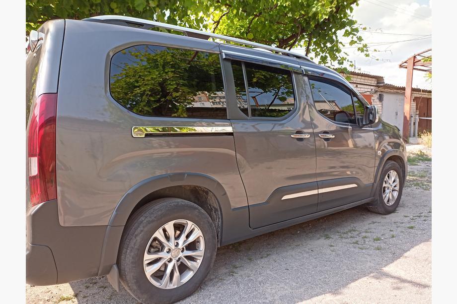 Opel Combo 2019- гг. Молдинги раздвижной двери нержавеющая сталь (2 шт.) Фото 1
