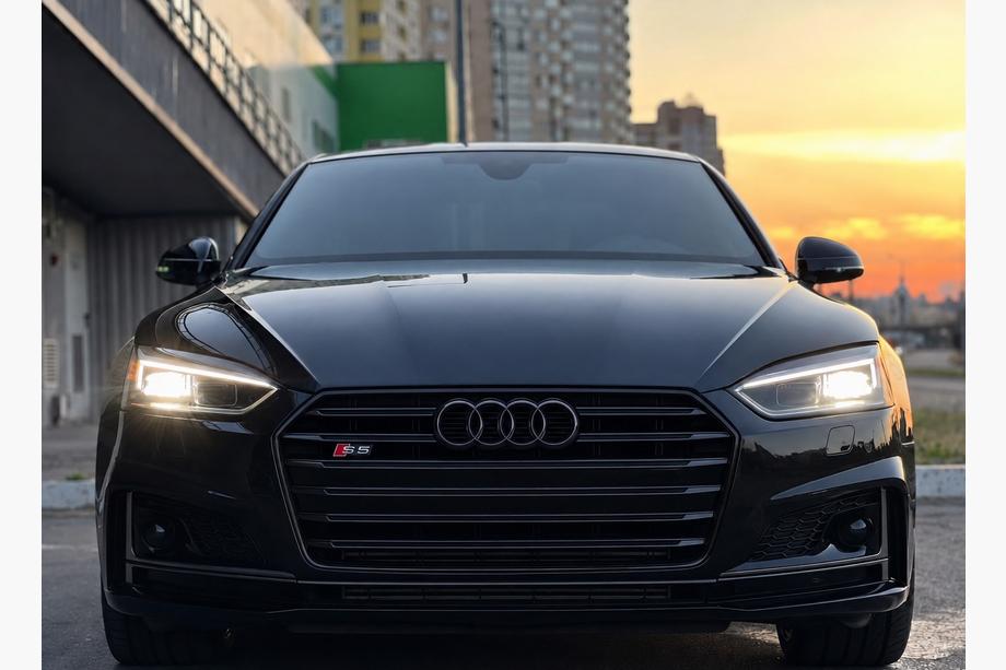 Audi A5 2016-2025 гг. Передняя решетка радиатора S-Style (2016-2019, черная)