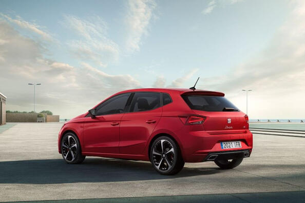 Обзор обновленного SEAT Ibiza: яркий и современный хэтчбек фото 3