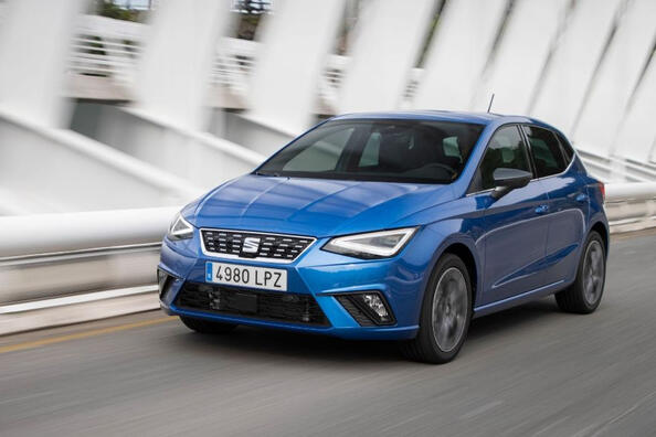 Обзор обновленного SEAT Ibiza: яркий и современный хэтчбек фото 4