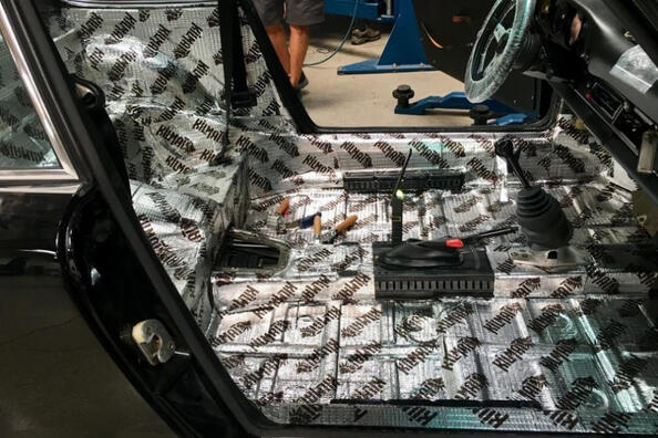 Что лучше всего шумоизолировать в машине?