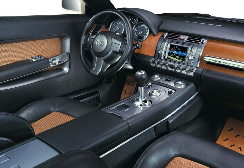 Почему автомобиль скрипит в салоне? Разбираемся с причинами и решениями