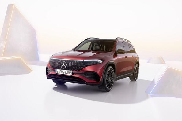 Mercedes-Benz EQB 2023: обновленный электромобиль для города и путешествий