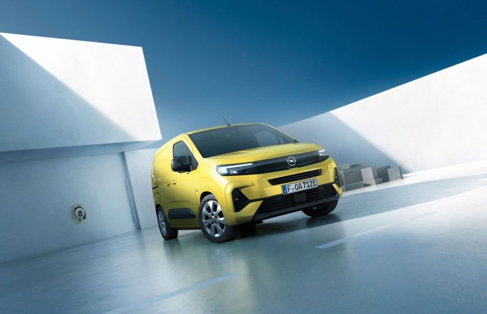 Обзор автомобиля Opel Combo Cargo 2024 года