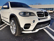 BMW X5 E70 2007-2013 гг. Накладка на передний бампер (2010-2013, грунтованная под покраску) фото 1