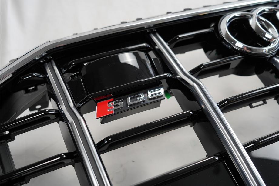 Audi Q8 2018- гг. Передняя решетка SQ-Style (2018-2023, черная с хромом) Фото 9