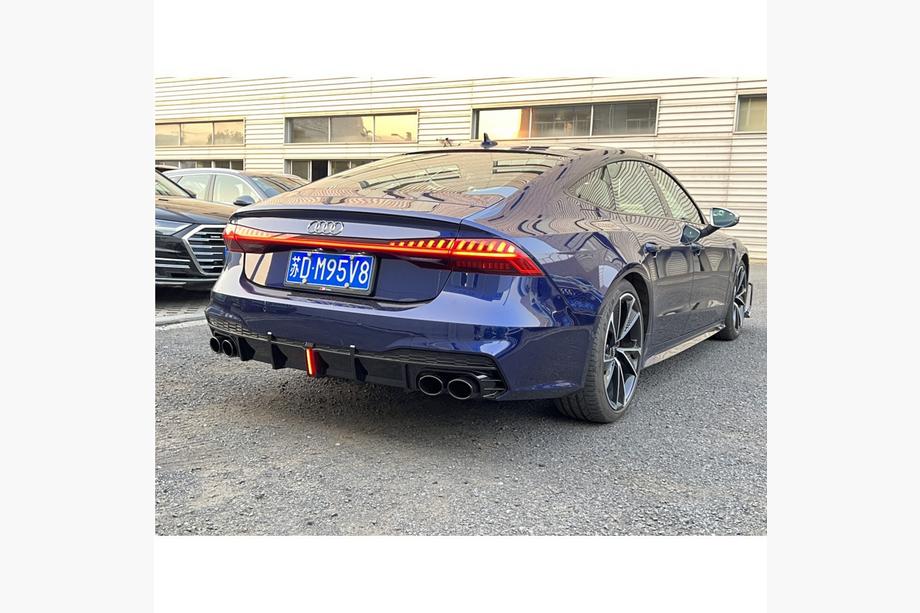 Audi A7 2018- гг. Задний диффузор с насадками на выхлоп S-Style Image