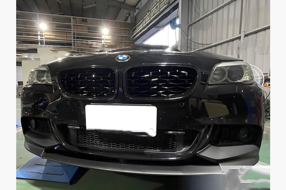 BMW 5 серия F10/F11 2010–2016 гг. Ноздри Diamond Black (Черный Глянец) Фото 3