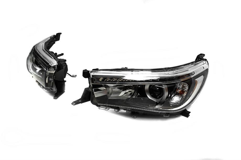Toyota Hilux 2015- гг. Передние фары OEM V2 2015-2019 (под ксеноновую или LED лампу, комплект 2 шт.) Фото 4