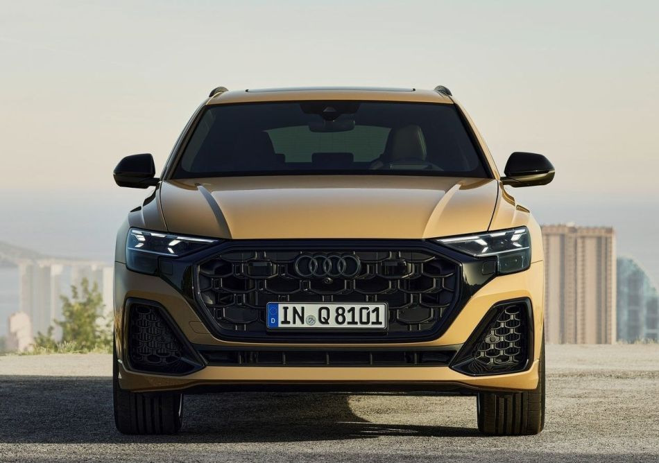 Audi Q8 первого поколения 2024 года: обзор обновленного кроссовера