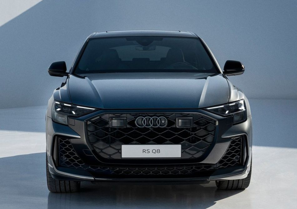 Обзор Audi RS Q8: фейслифтинг 2024 года