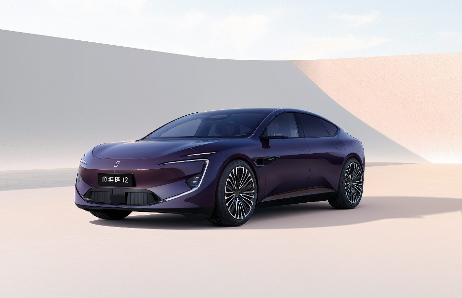 Avatr 12: обзор современного электромобиля