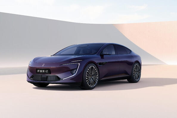 Avatr 12: обзор современного электромобиля