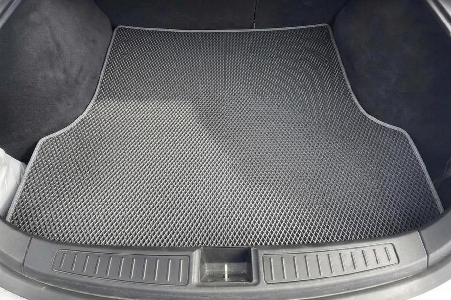 Tesla Model S 2012– гг. Задний коврик багажника EVA (2012-2021, Серый) Фото 1