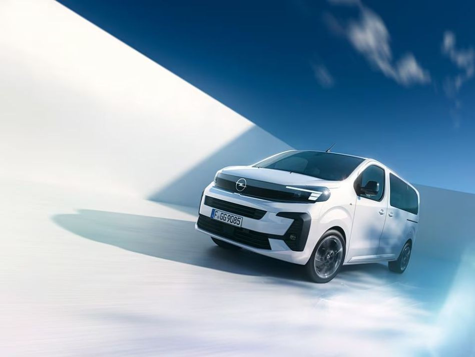 Opel Zafira 2024: обзор обновленного минивэна