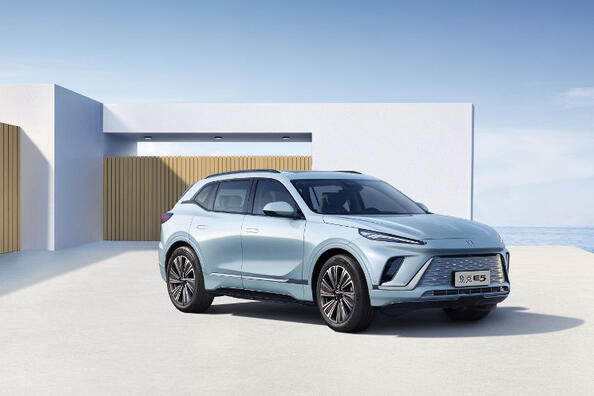 Buick Electra E5: обзор первого электрического кроссовера американской марки