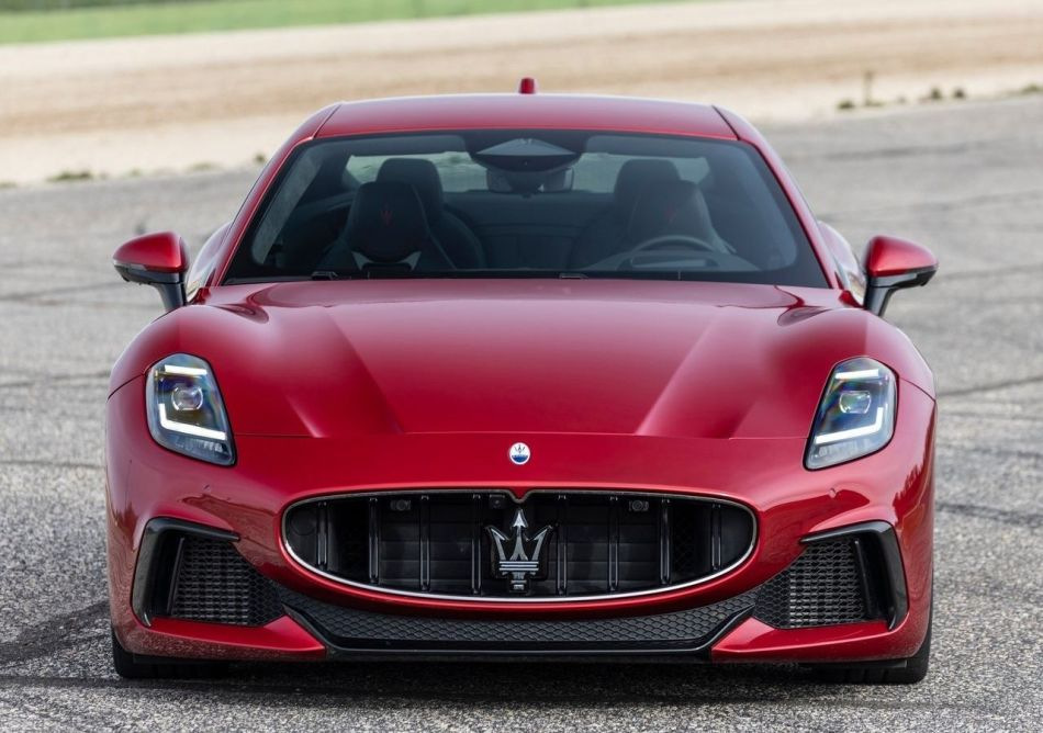 Maserati GranTurismo II: обзор второго поколения спорткара
