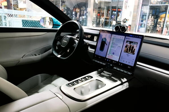 Что полезного можно купить для машины: топ автотоваров для каждого водителя