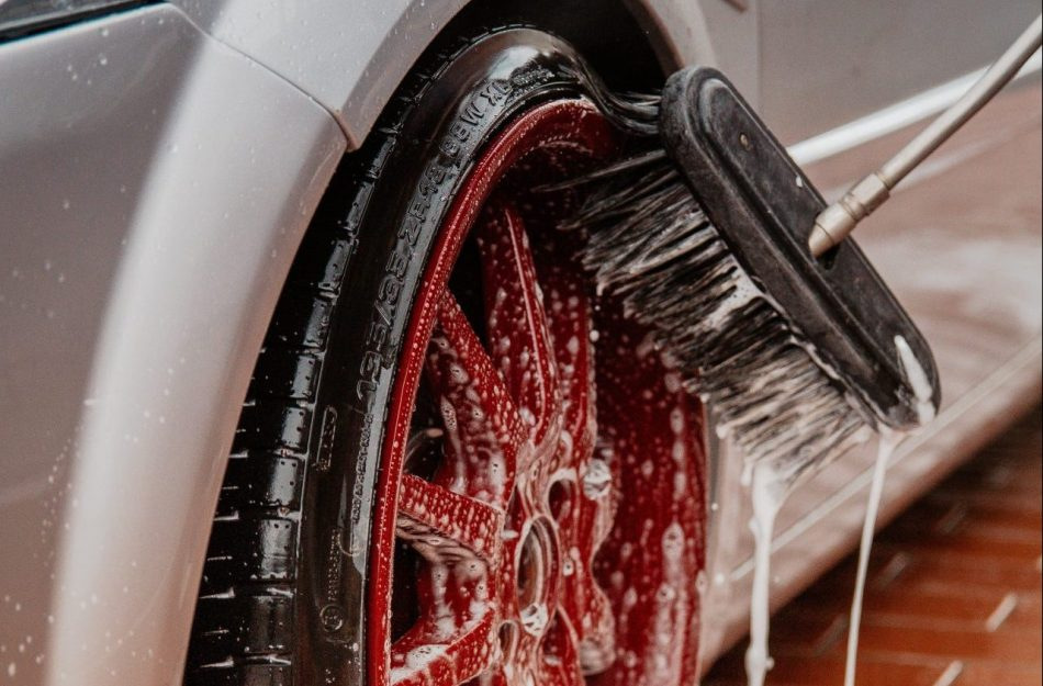 Частые ошибки в уходе за дисками авто: как не испортить внешний вид