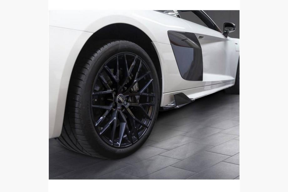 Audi R8 2015- гг. Боковые сплиттеры порогов (Карбон) V2 Фото 3