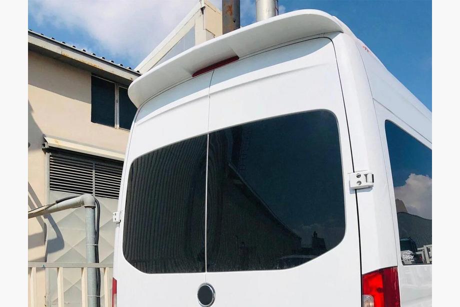Mercedes Sprinter W907/W910 2018- гг. Спойлер Anatomik (широкая модель, грунтованный под покраску) Image