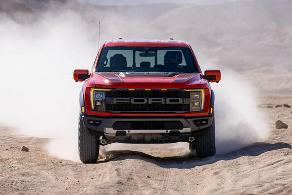 Обзор высокопроизводительного пикапа Ford F-150 Raptor