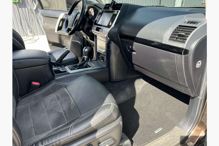 Toyota Land Cruiser Prado 150 2009-2023 гг. Текстильные коврики Classic (черные) 5-местный, 2009-2013 Фото 2
