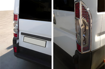 Peugeot Boxer 2006-2025 гг. Хромированные Накладки на Задние Фонари с Изгибом (2 шт, Пластик) фото 1