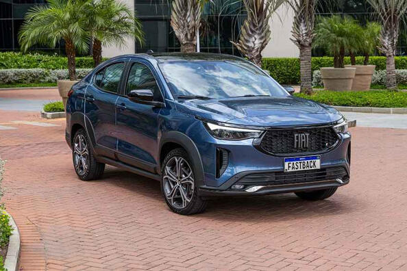 Обзор кросс-купе Fiat Fastback