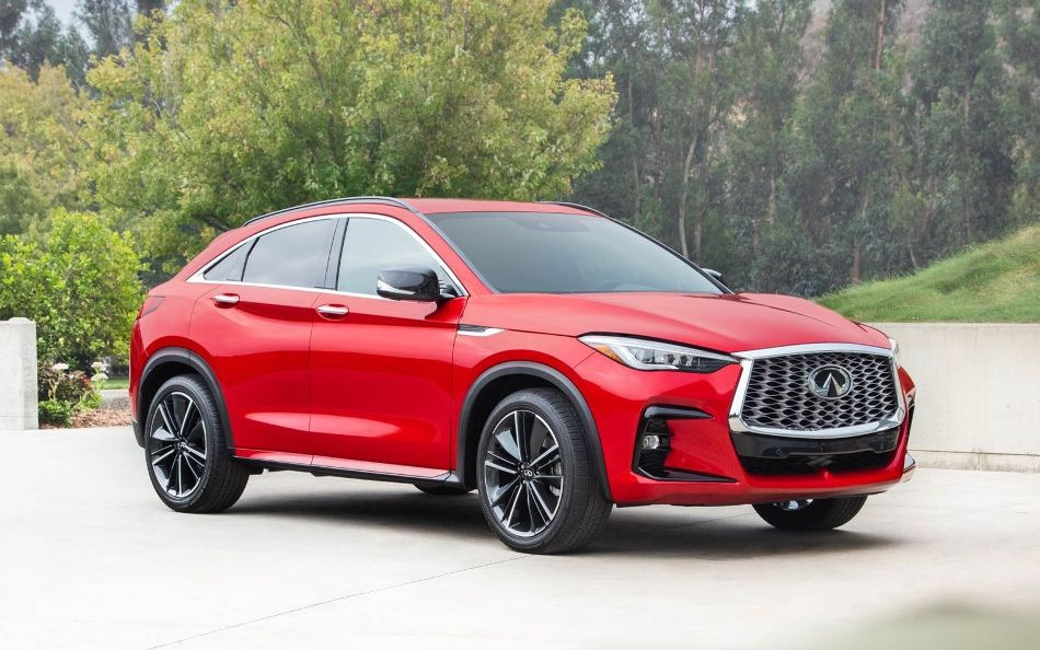 Обзор премиального кроссовера Infiniti QX55